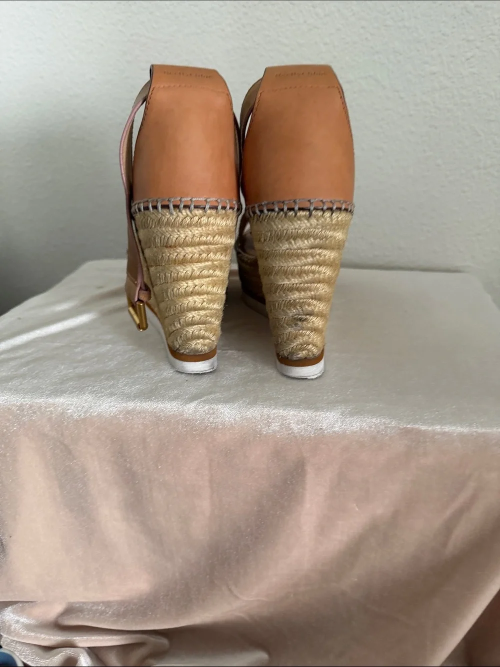 See By Chloé Tan Espadrille Wedge Sandals with Multi Gold Glitter w/Strap size 8